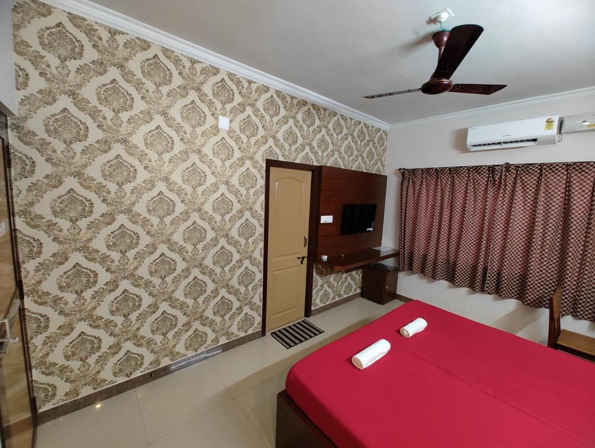 Vyavahar Lodge Udupi Exterior photo